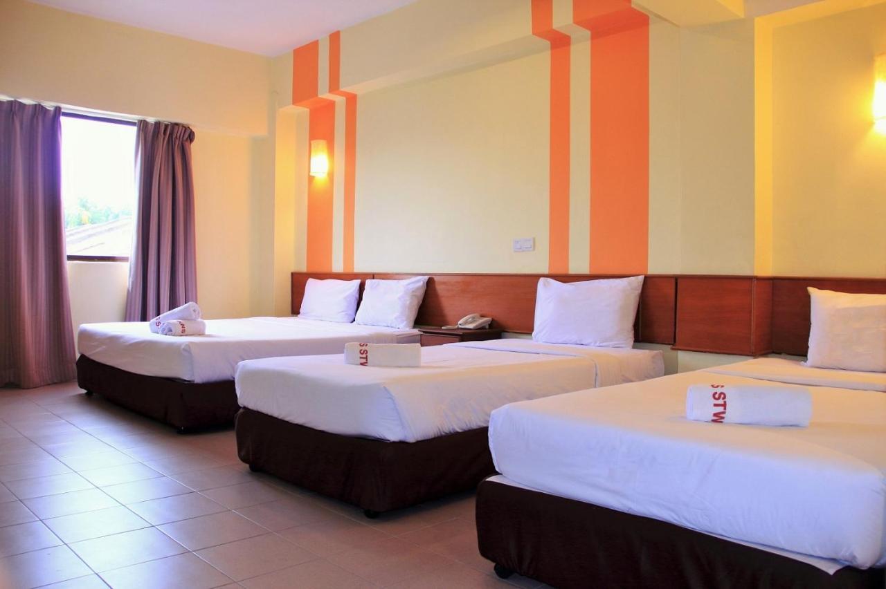 Sun Inns Hotel Sitiawan Exterior photo